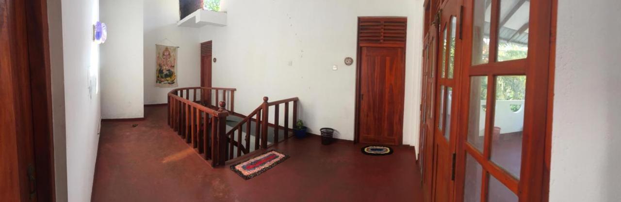 Sunrise Guest House & Restaurant Tangalle Exterior photo